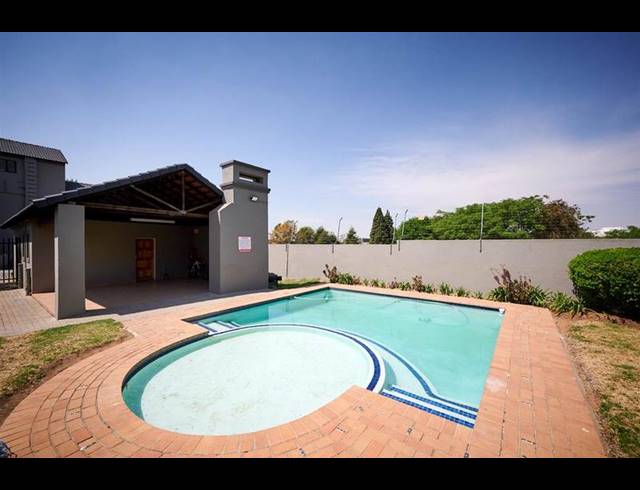 3 BEDROOM APARTMENT FOR SALE IN NOORDWYK